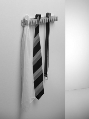 Pevný věšák na vázanky (kravaty)